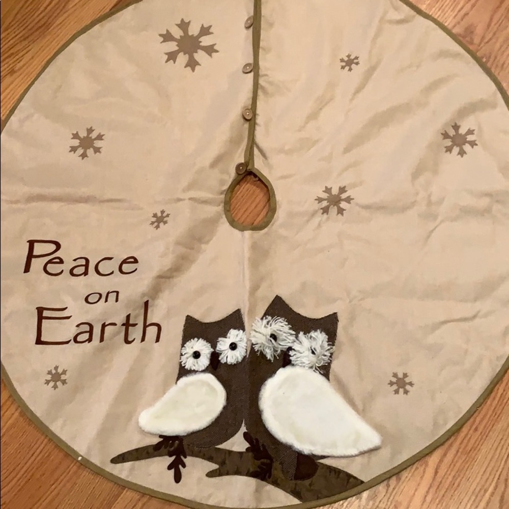 Christmas tree skirt